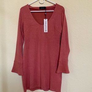 NWT Minkpink Mauve Pink Sweater Dress with Bell Sleeves and V Neck. Size Med.